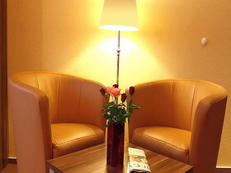 Centro Hotel Norderstedter Hof Экстерьер фото